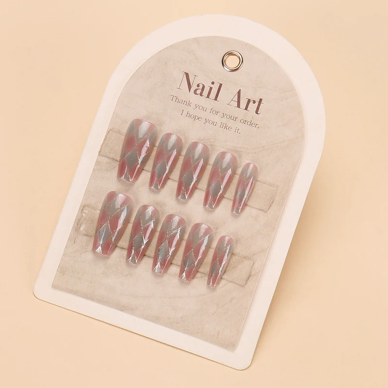 Thematische Nagelkunst Press-On Nägel mit süßen Charakter- und Schleifendesigns Karnz