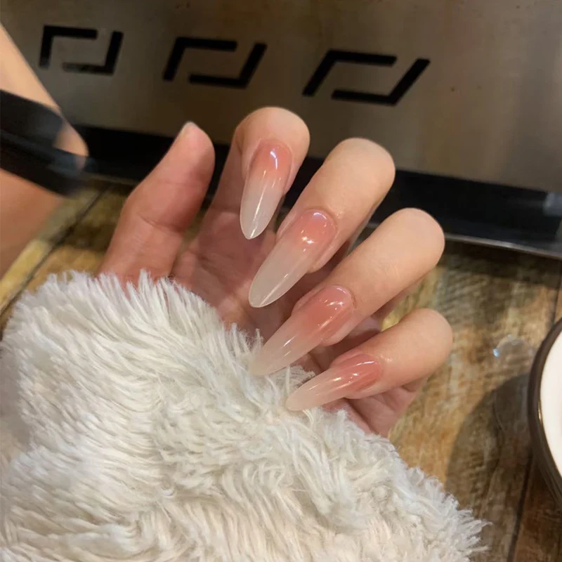 Stiletto Press-On Nagelspitzen mit natürlichem Finish Karnz