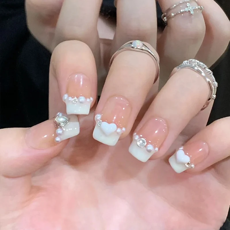 Glänzendes Schmetterlings-Nagelkunst-Set Karnz