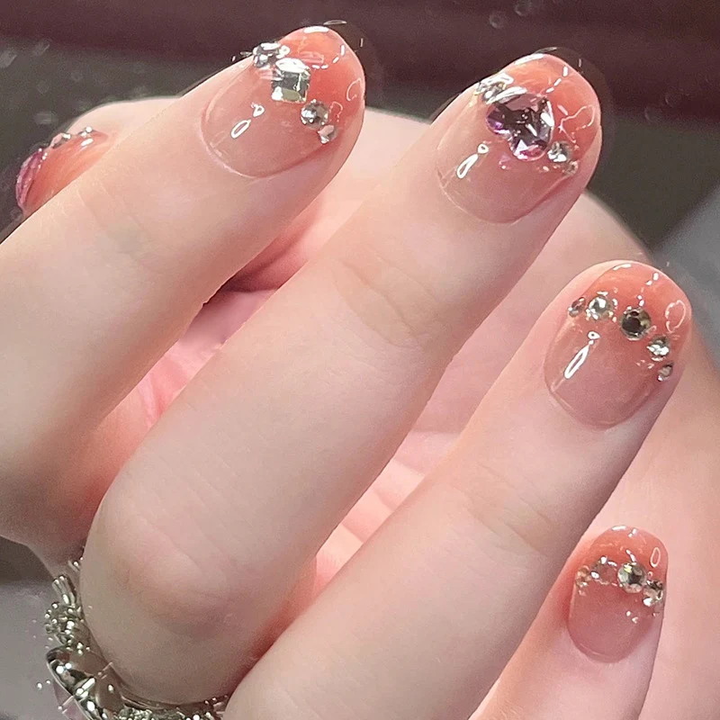 Premium mit Strass verzierten Press-On Nägel Karnz