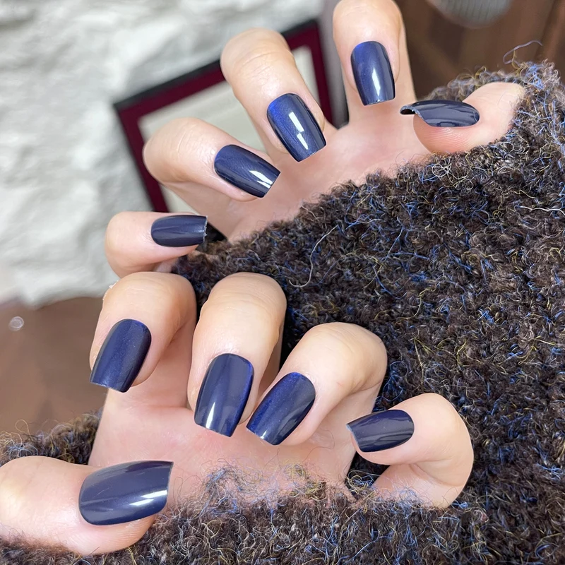Premium Glänzende Quadrat-Nagelspitzen Karnz