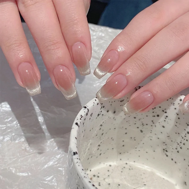 Premium Glänzende Ombre Press-On Nägel Karnz
