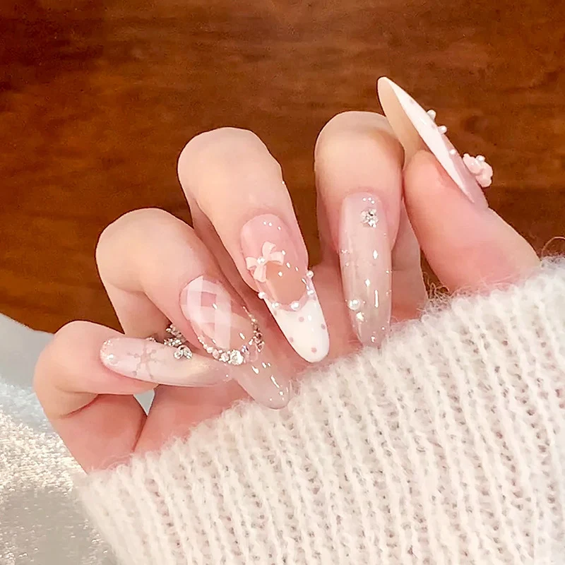 Premium Künstlerische Lange Stiletto-Nagelspitzen mit Aufwändigen Verzierungen Karnz