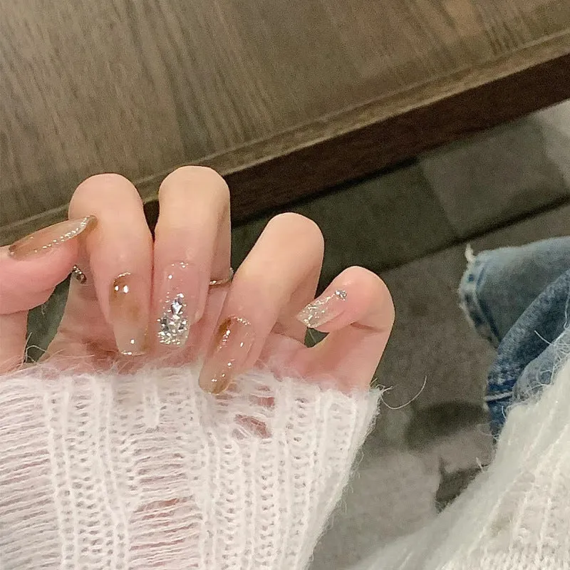 Luxus Press-On Nagelset mit Glitter-Akzenten Karnz