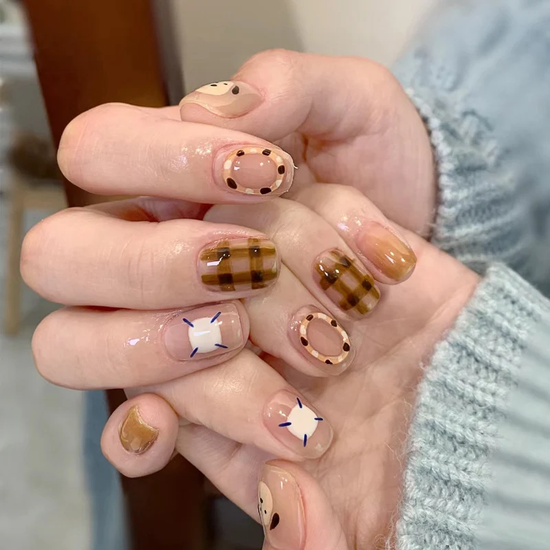 Luxus Press-On Nagelset mit Glitter-Akzenten Karnz