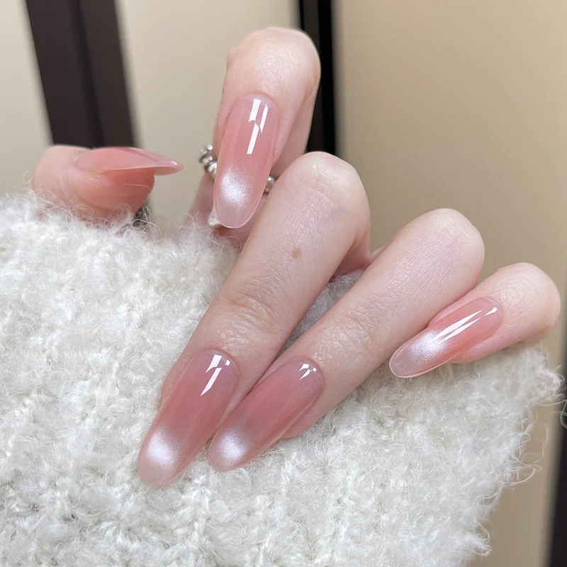 Glänzende natürliche Press-On-Nagelerweiterungen Karnz