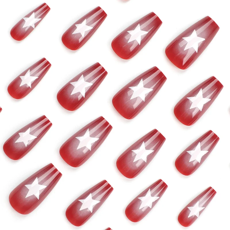 Kunstvolle Nagelkunst mit Sternenmuster Karnz