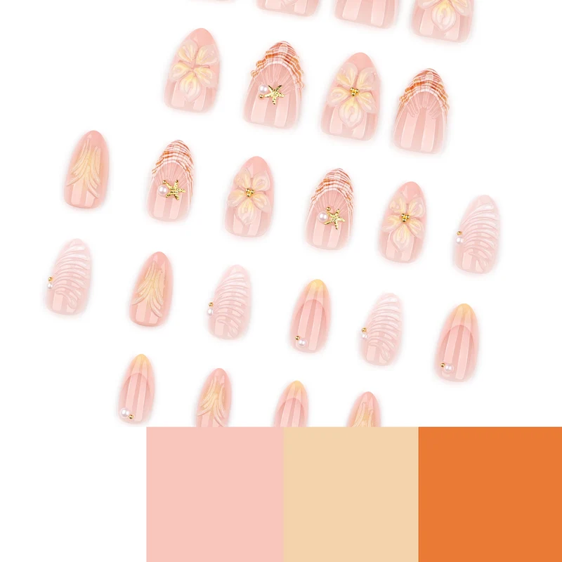 Kunstvolle Nagelkunst mit floralen Motiven und eleganten Akzenten Karnz