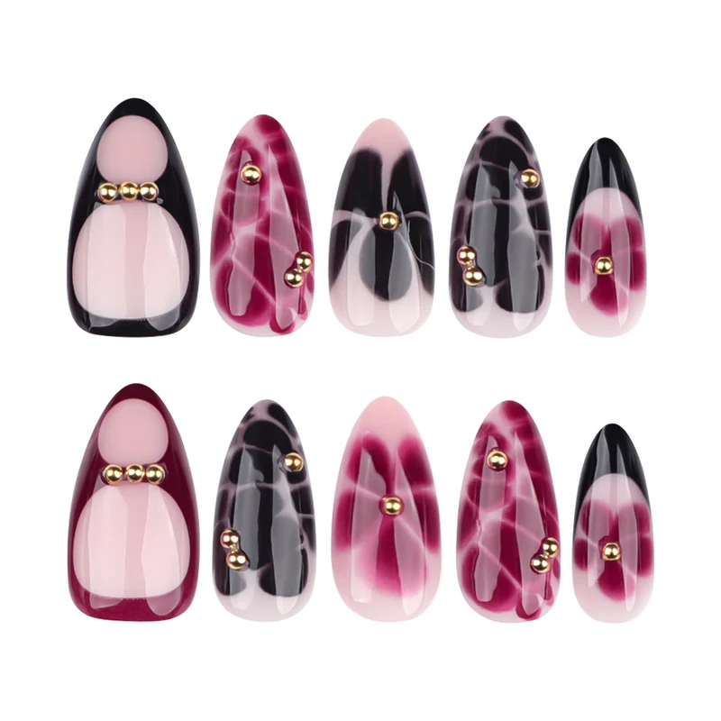 Kunstvolle Nagelkunst mit elegantem Schmuckdesign Karnz