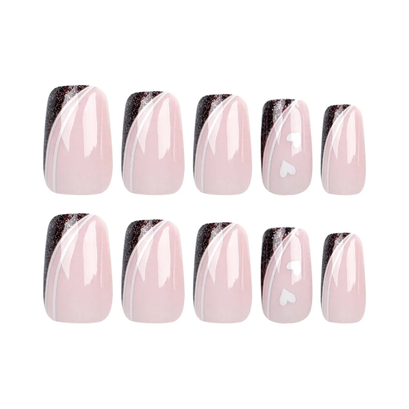 Kunstvolle Nagelkunst mit elegantem Glitter und Herzdesign Karnz