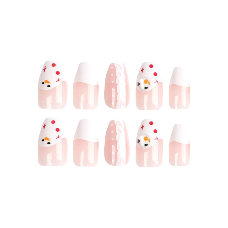 Kunstvolle Nagelkunst im festlichen Winterdesign Karnz