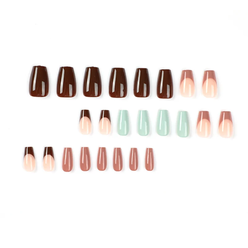 Kunstvolle Nagelkosmetik Karnz