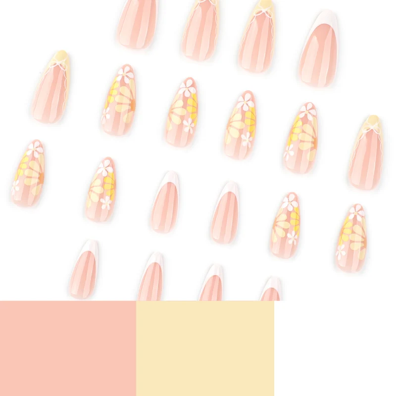 Kunstvolle Nageldesigns mit floralen Akzenten Karnz 1789123474