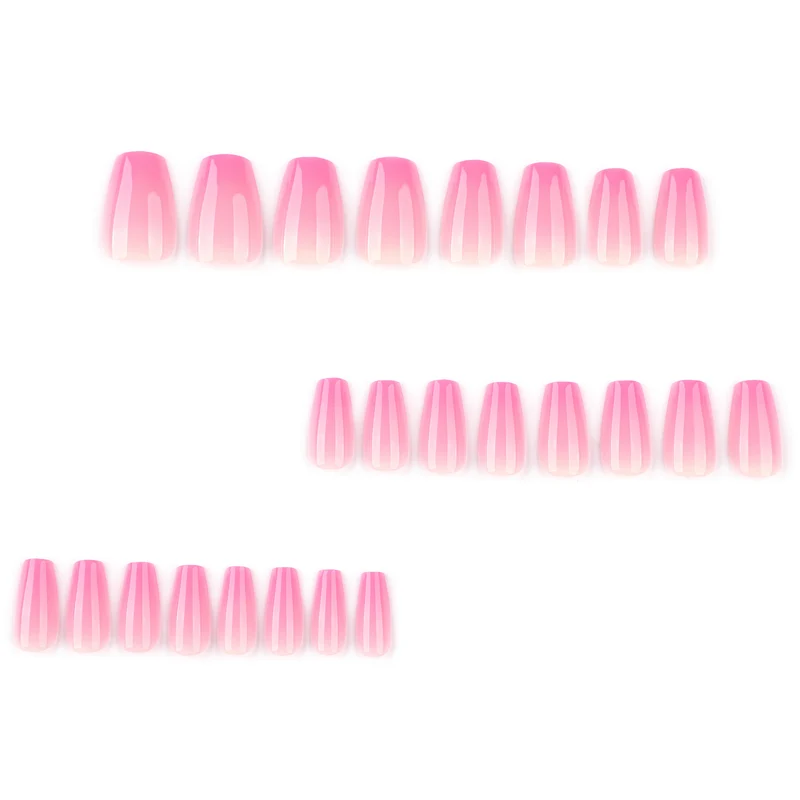Kunstvolle Gel-Nägel mit zartem Ombre-Effekt Karnz