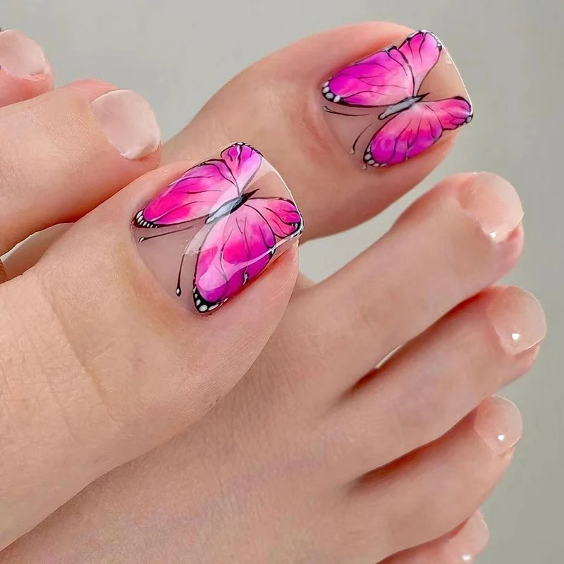 Kunstvolle Fußnagelgestaltung mit Schmetterlingsdesign Karnz