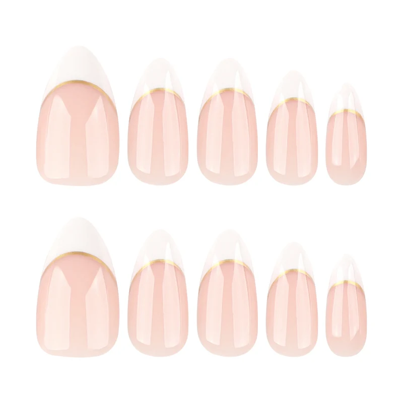 Kunstvolle French-Tip Nägel mit Goldakzenten Karnz
