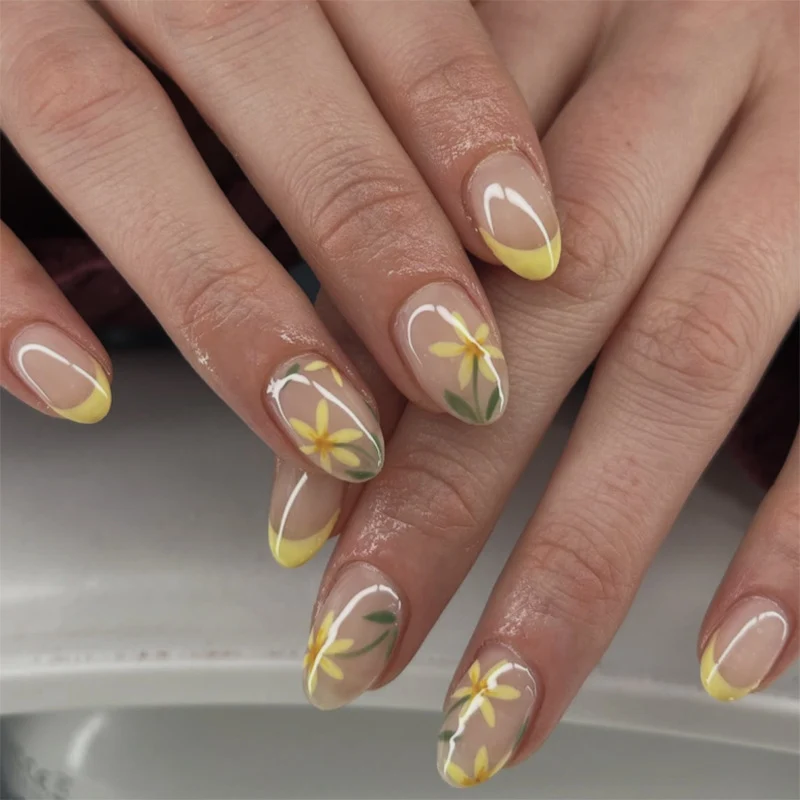 Künstliche Nagelkunst mit verspielten Punkten und Schleifen Karnz