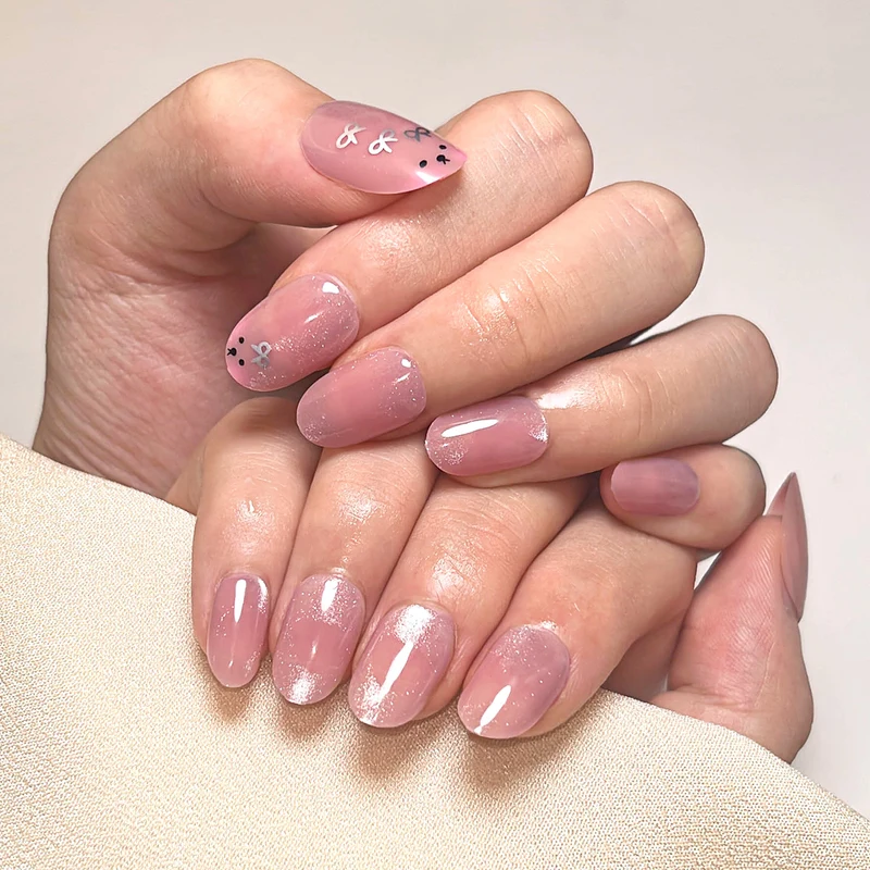 Künstliche Nagelkunst mit verspieltem Hasen-Design Karnz