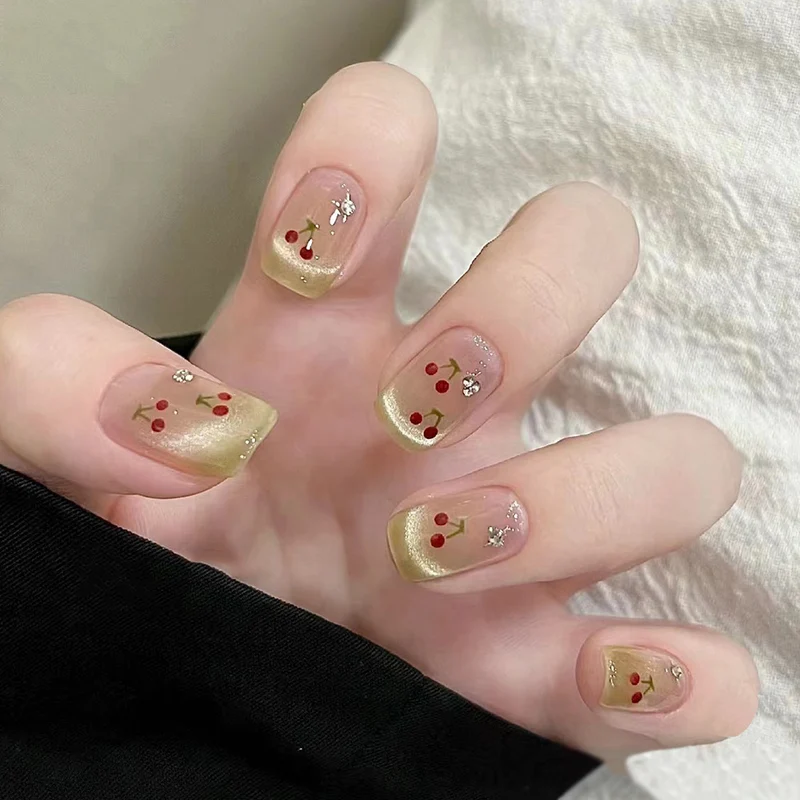 Künstliche Fingernägel mit Kirschmotiv Karnz