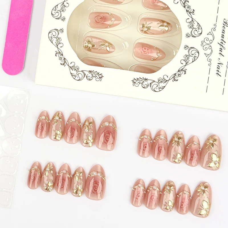 Kunstnagelset Karnz