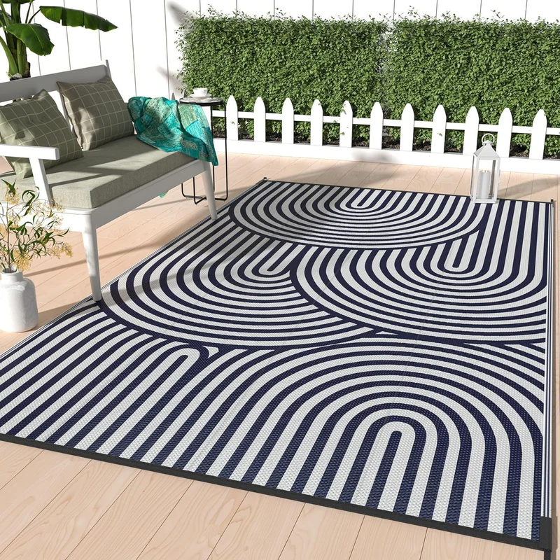 Geometrischer Outdoor-Teppich
