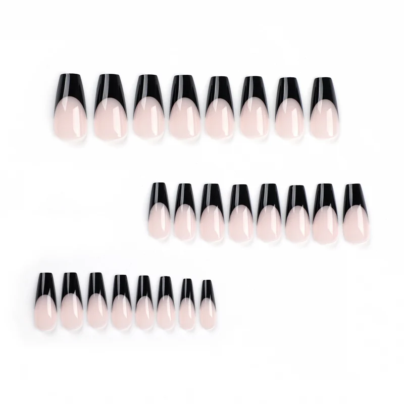 Elegante Gel-Nägel mit trendigem French-Tip Karnz