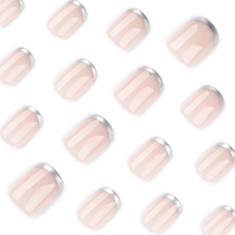 Elegante French-Tip Nagelkunst Karnz