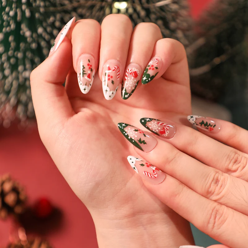 Elegante Acryl-Nägel mit goldenen Akzenten Karnz