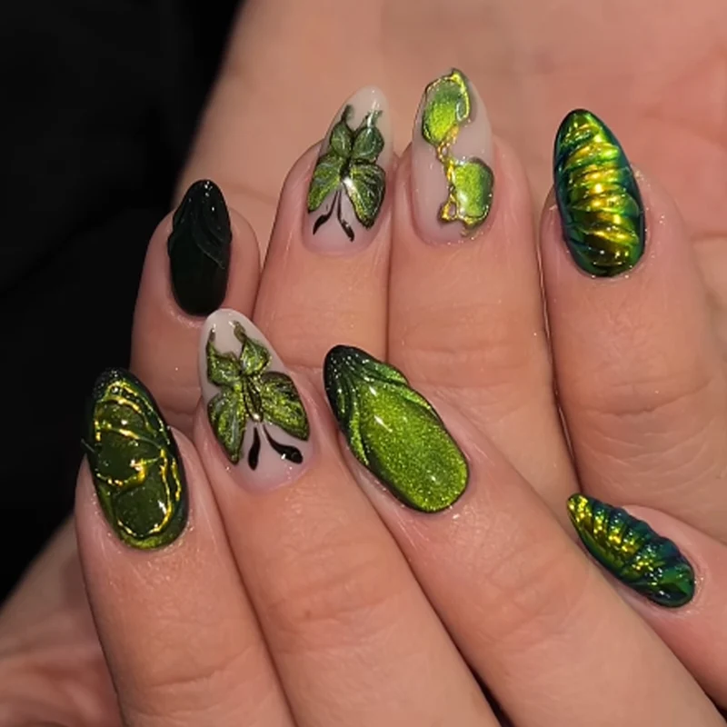 Kreatives Kunstnagelset mit Insekten- und Blattmotiven Karnz