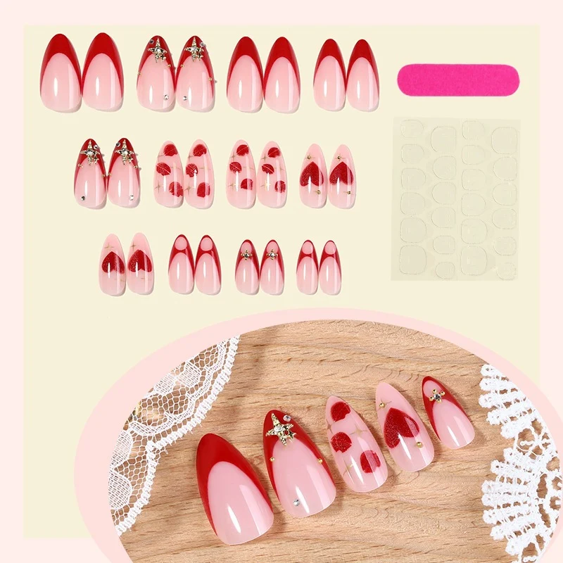 Kreatives Kunstnagelset mit Herzen- und Glitzer-Design Karnz