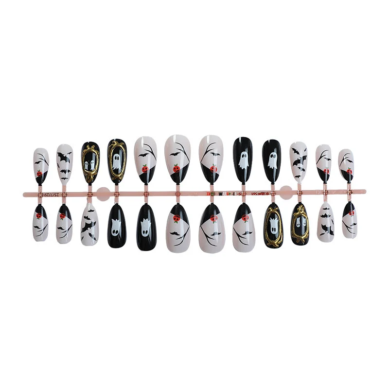 Kreatives Halloween Nagelkunstset Karnz