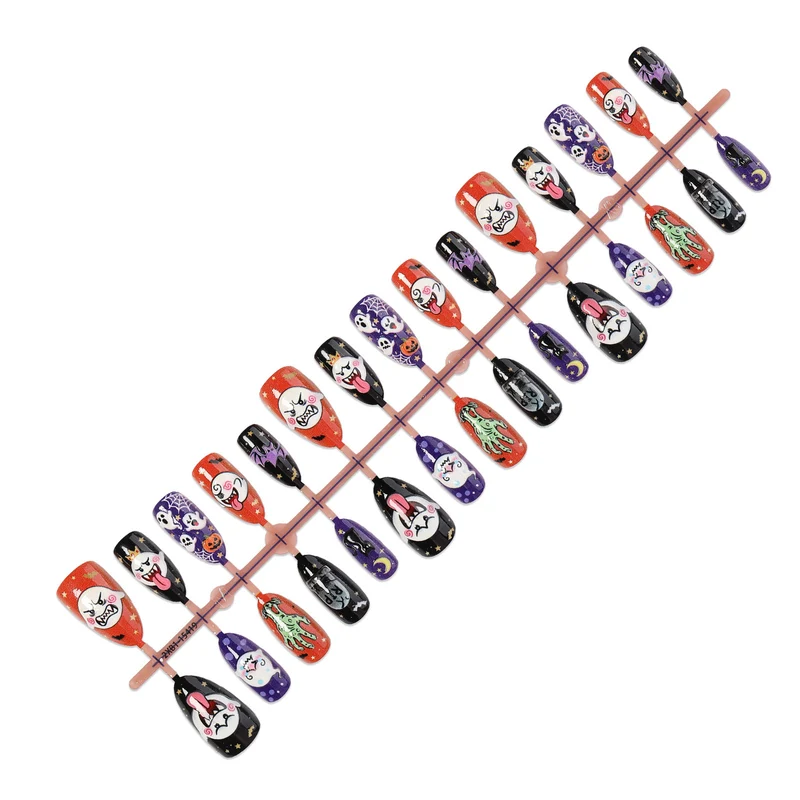 Kreatives Halloween Kunstnagelset Karnz