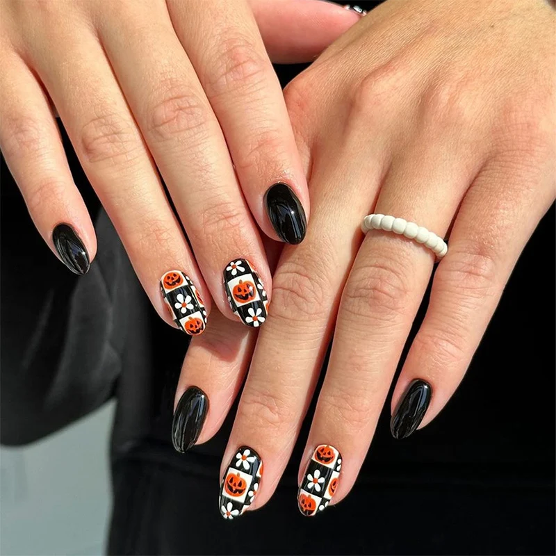 Halloween Kunstnagelset mit gruseligem Design Karnz