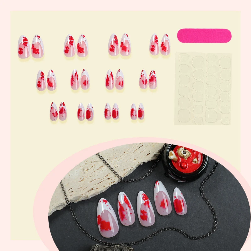 Kreatives Kunstnagelset mit floralem Design Karnz