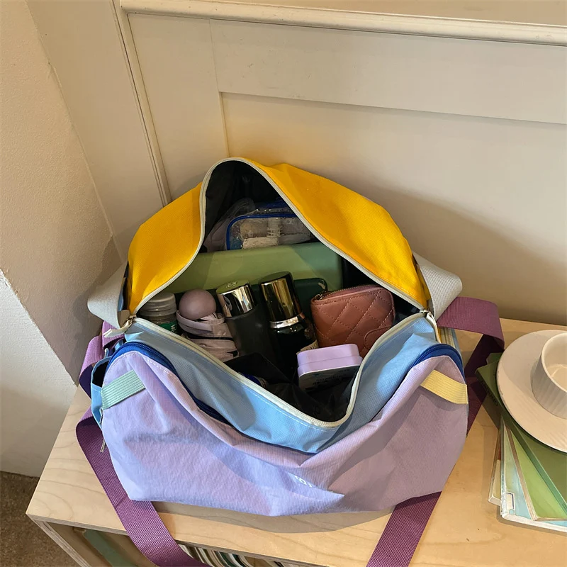 Vielseitige Reisetasche mit mehreren Fächern Karnz