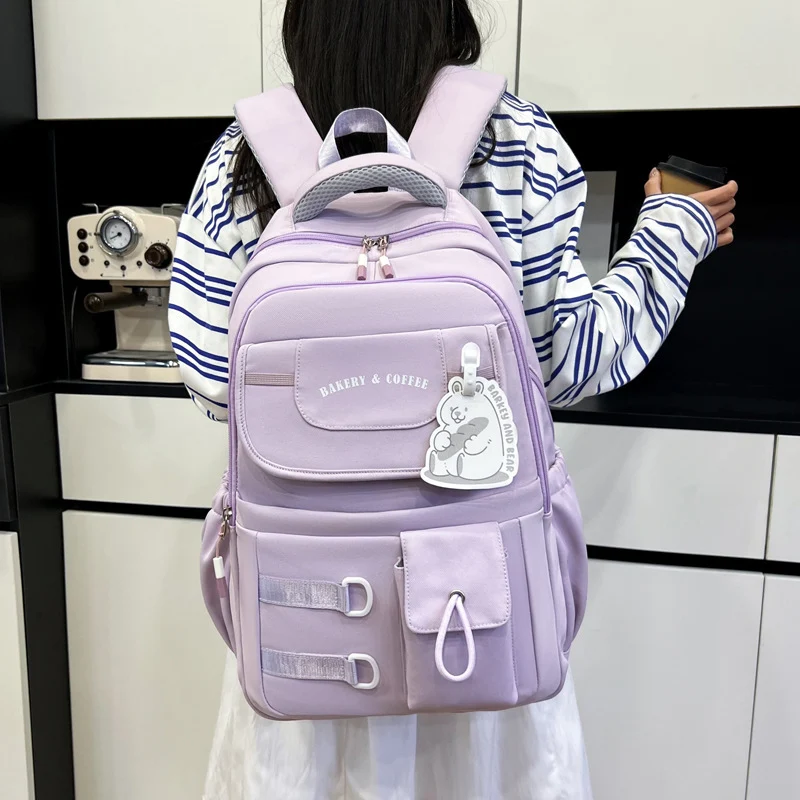 Stylischer Mehrfach-Taschen-Rucksack Karnz