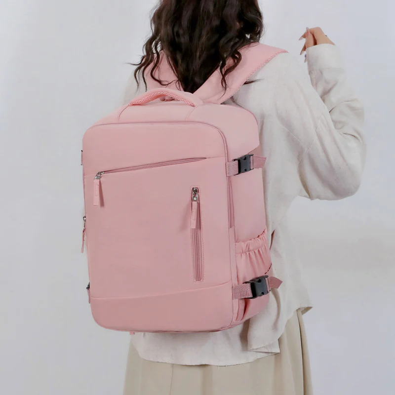Minimalist Multi-Compartment Rucksack Karnz