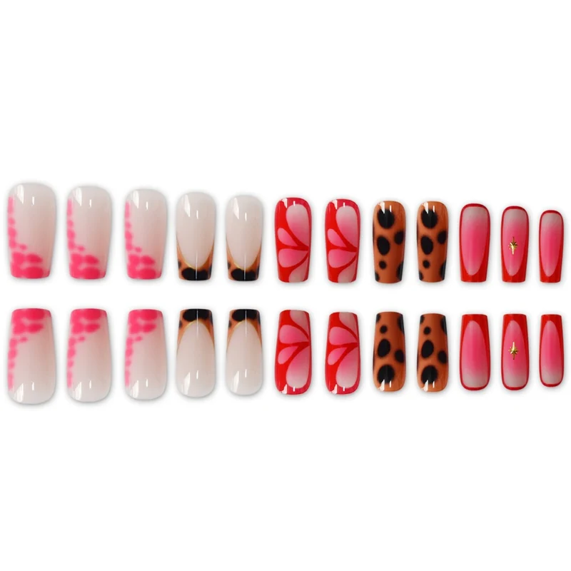Trendige künstlerische Nagelverzierungen Karnz