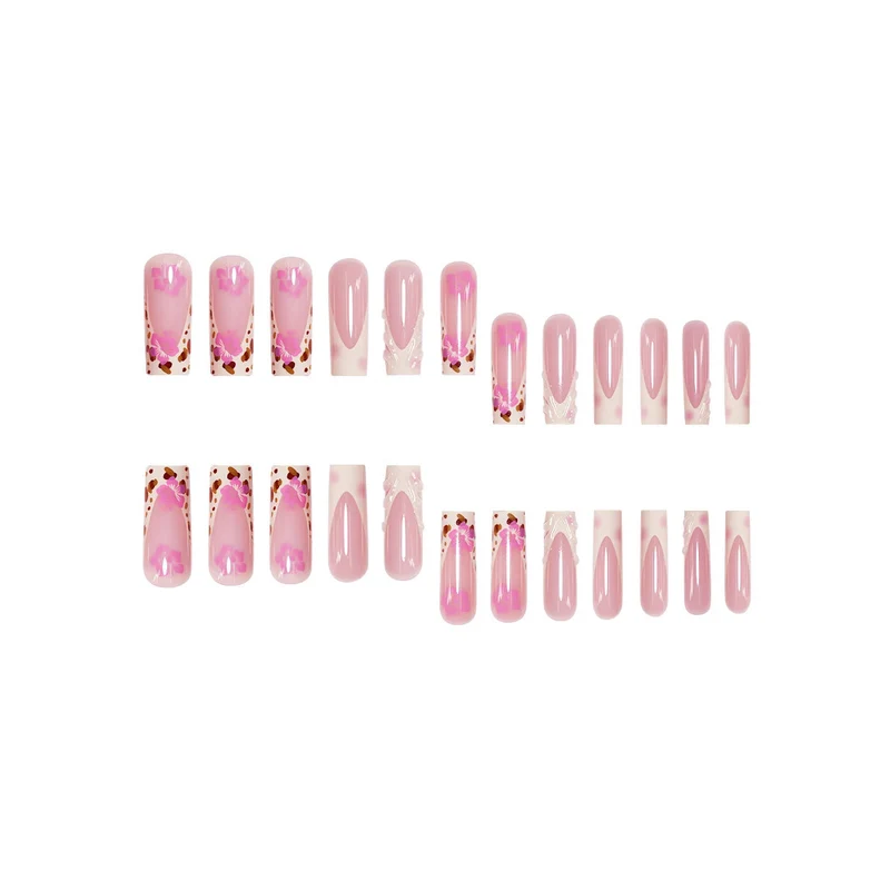 Stylische Nagelkunst Karnz