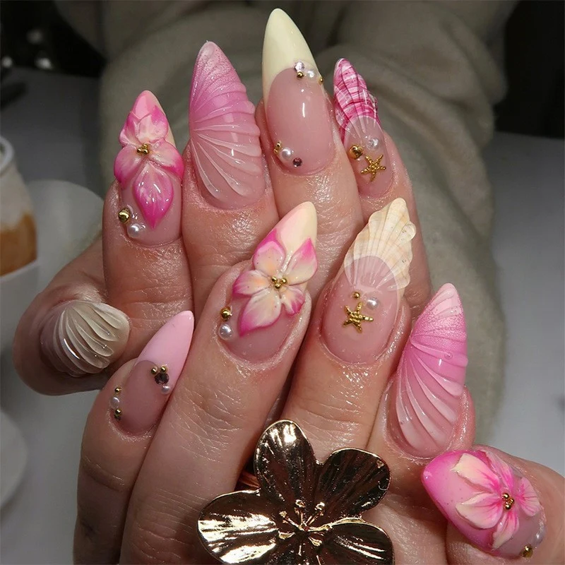 Elegante Kunstnagel-Designs Karnz