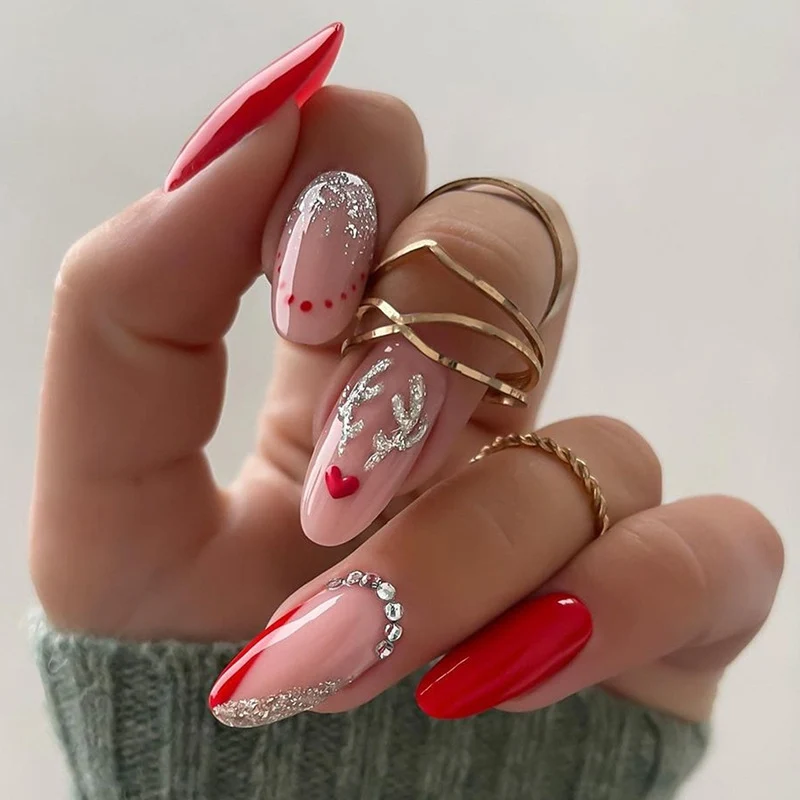 Dekoratives Nagelset Karnz