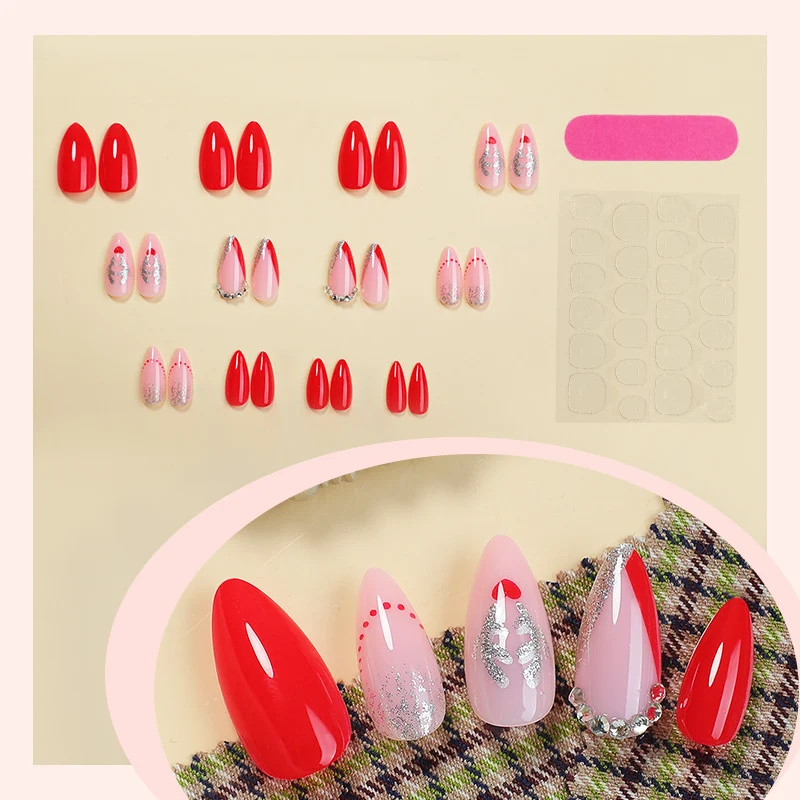 Dekoratives Nagelset Karnz