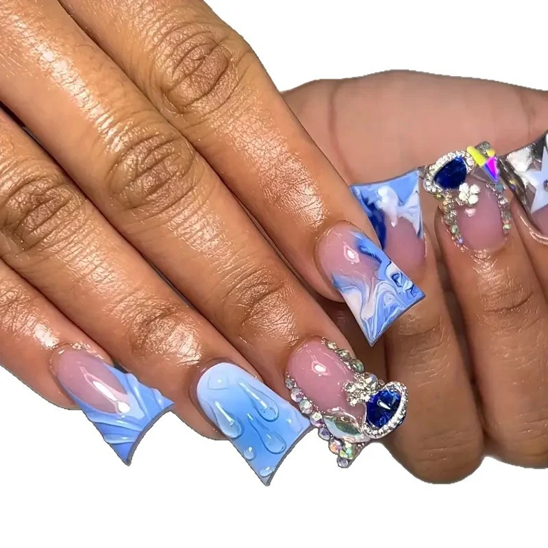 Dekorative Gel-Nagelveränderungen Karnz