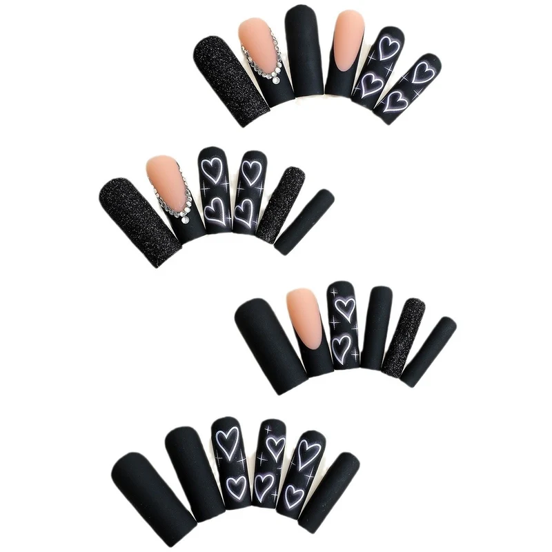 Künstlerisch Herz-verzierte Nagelverzierungen Karnz