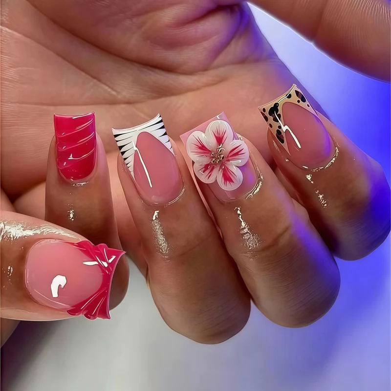 Künstlerische Florale Nagelverlängerungen Karnz