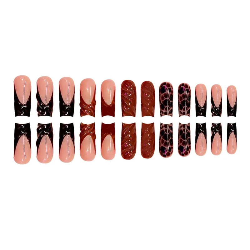 Künstlerische Acryl-Nagelverzierungen Karnz