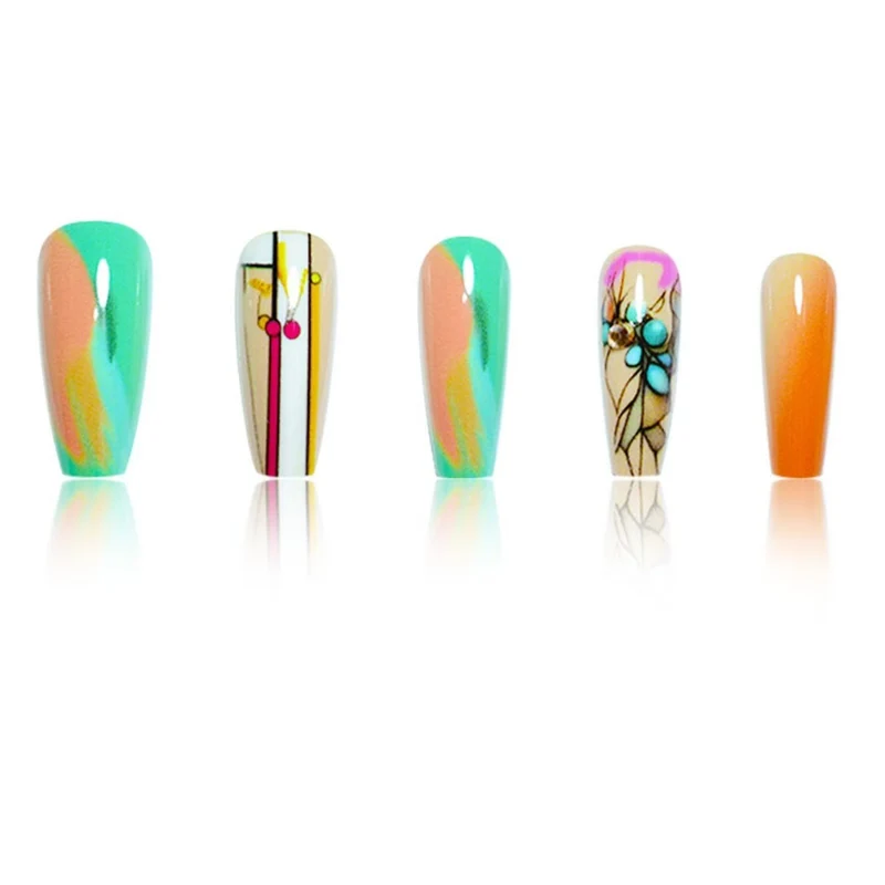 Künstlerische 3D Dekorative Nagelverlängerungen Karnz