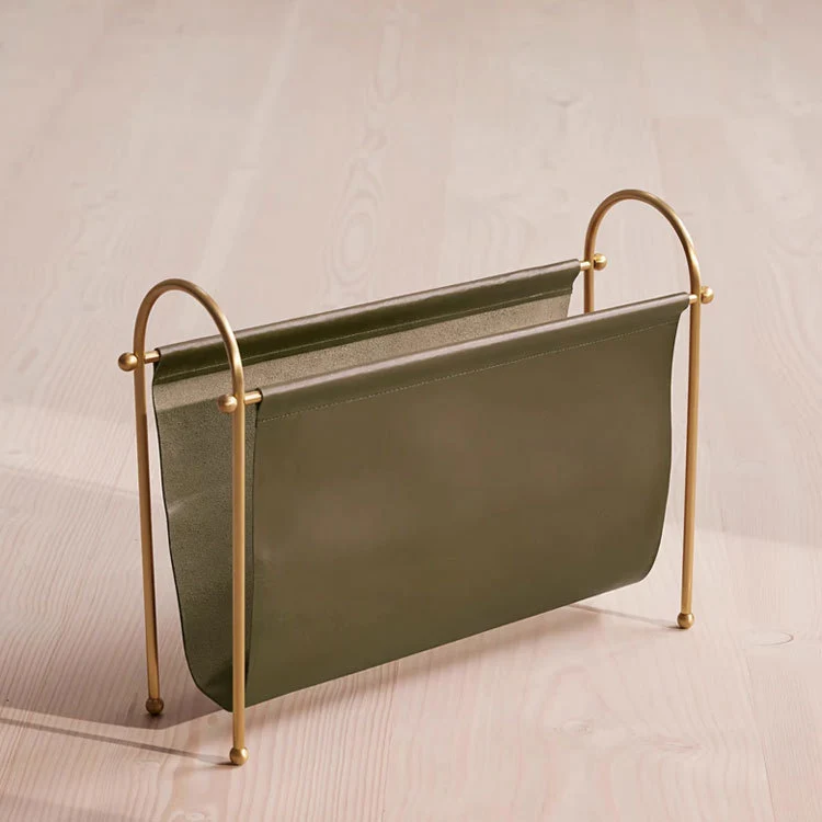 Stylischer Metall-Magazinhalter