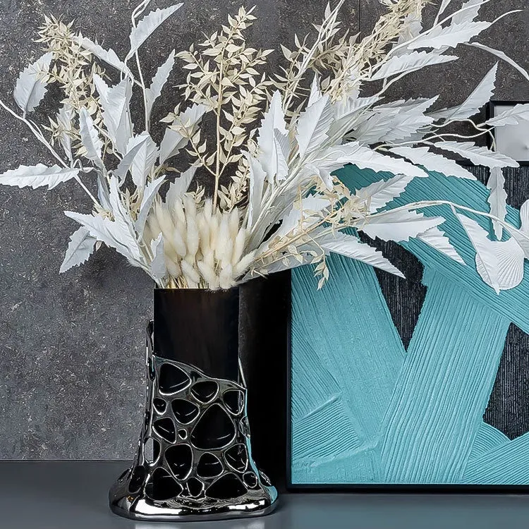 Skulpturale abstrakte dekorative Vase