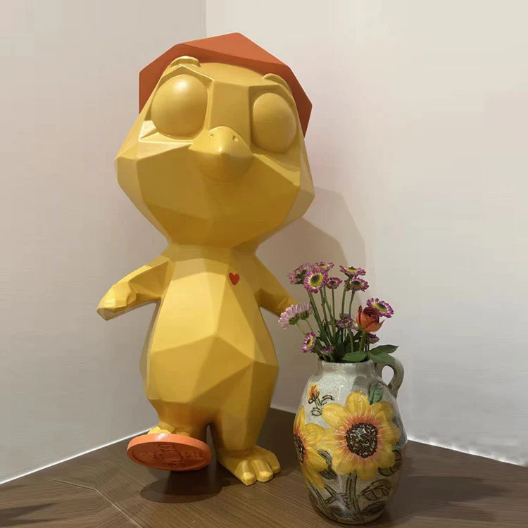 Verspielte geometrische Cartoonfigurine